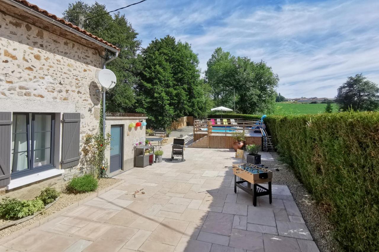 Gite Du Moulin Toucan Berneuil  ภายนอก รูปภาพ