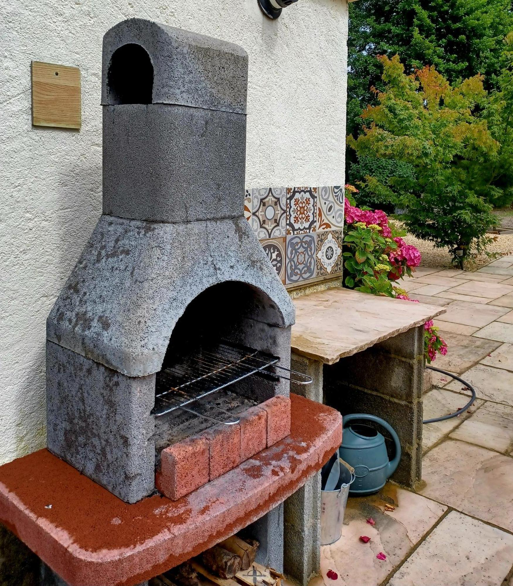 Gite Du Moulin Toucan Berneuil  ภายนอก รูปภาพ